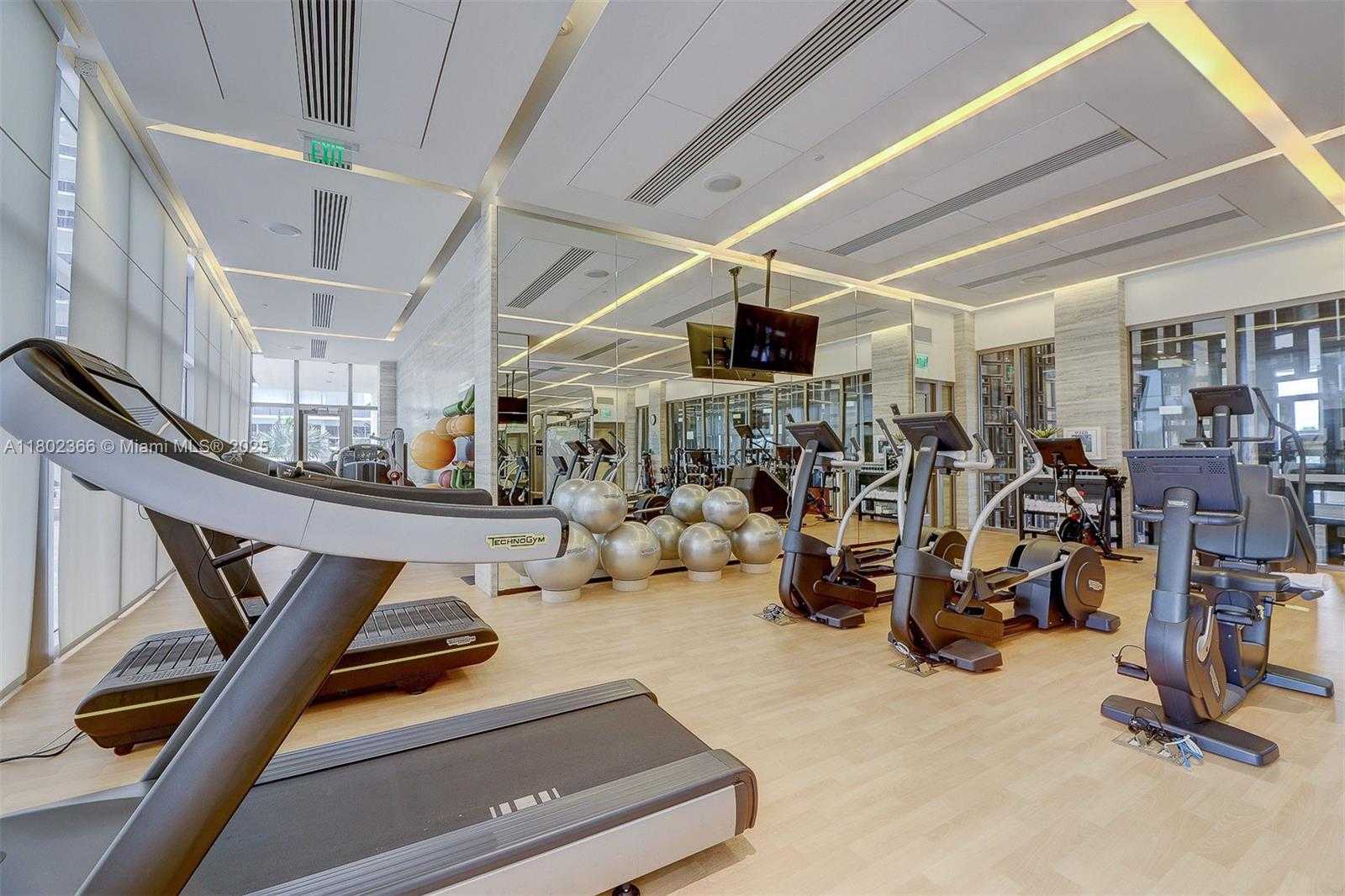 Small Image of 9701 COLLINS AVE #404S, Bal Harbour Number 31