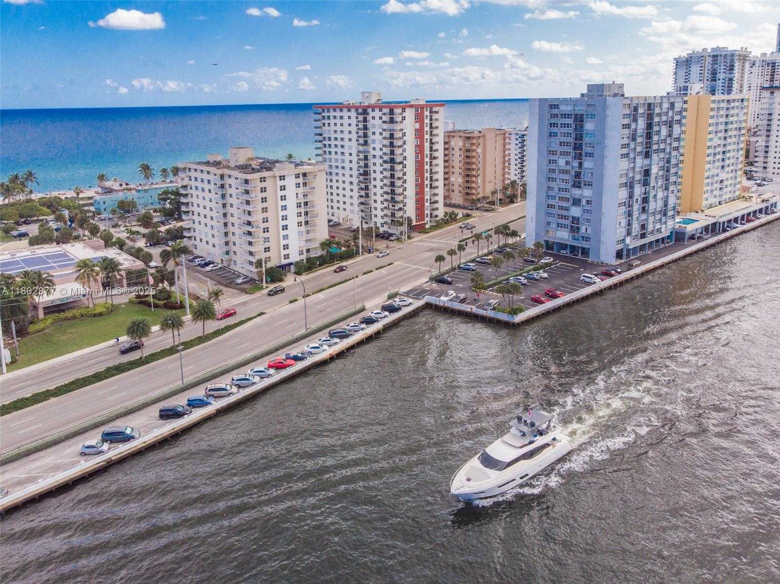 Small Image of 1501 SOUTH OCEAN DR #306, Hollywood Number 14