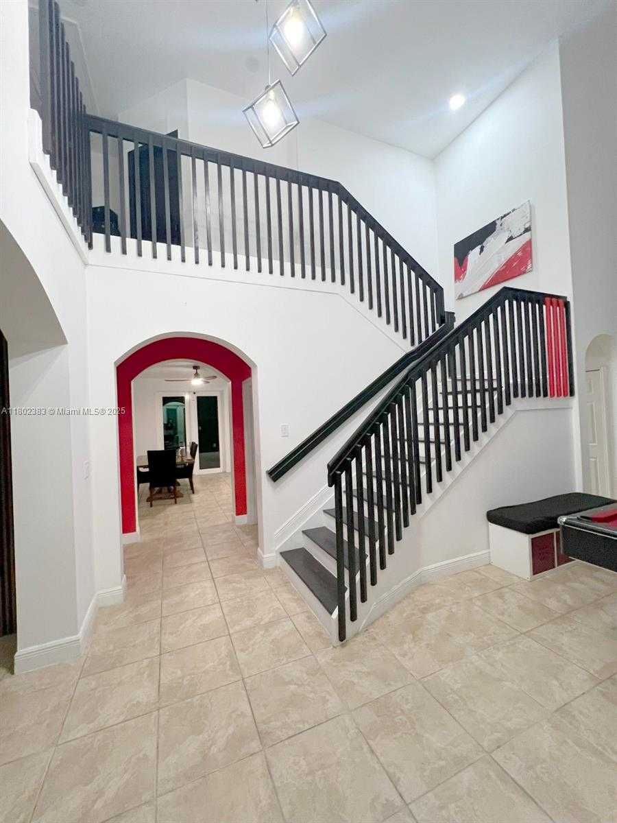 Small Image of 20124 SOUTH WEST 129TH PL #20124, Miami Number 4