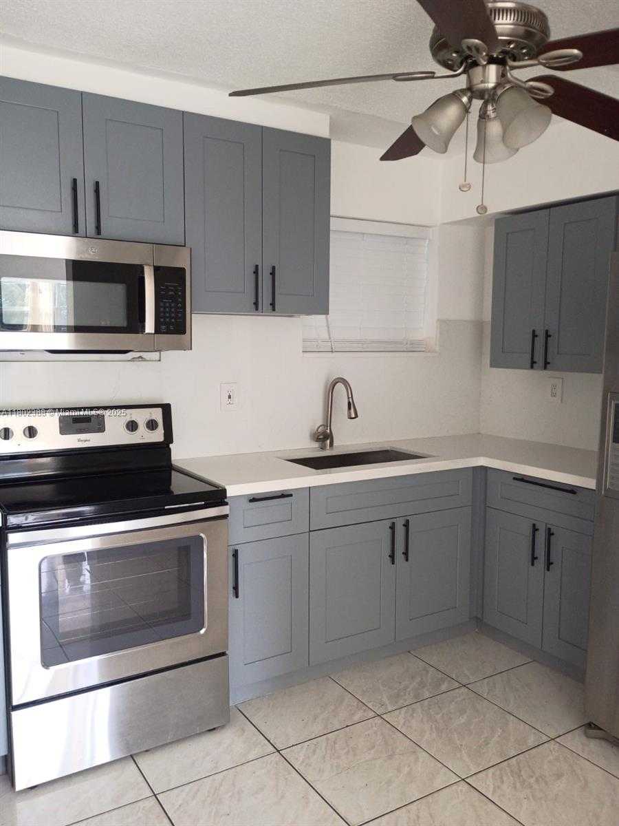 Small Image of 1800 SOUTH WEST 25TH ST #2305, Miami Number 8