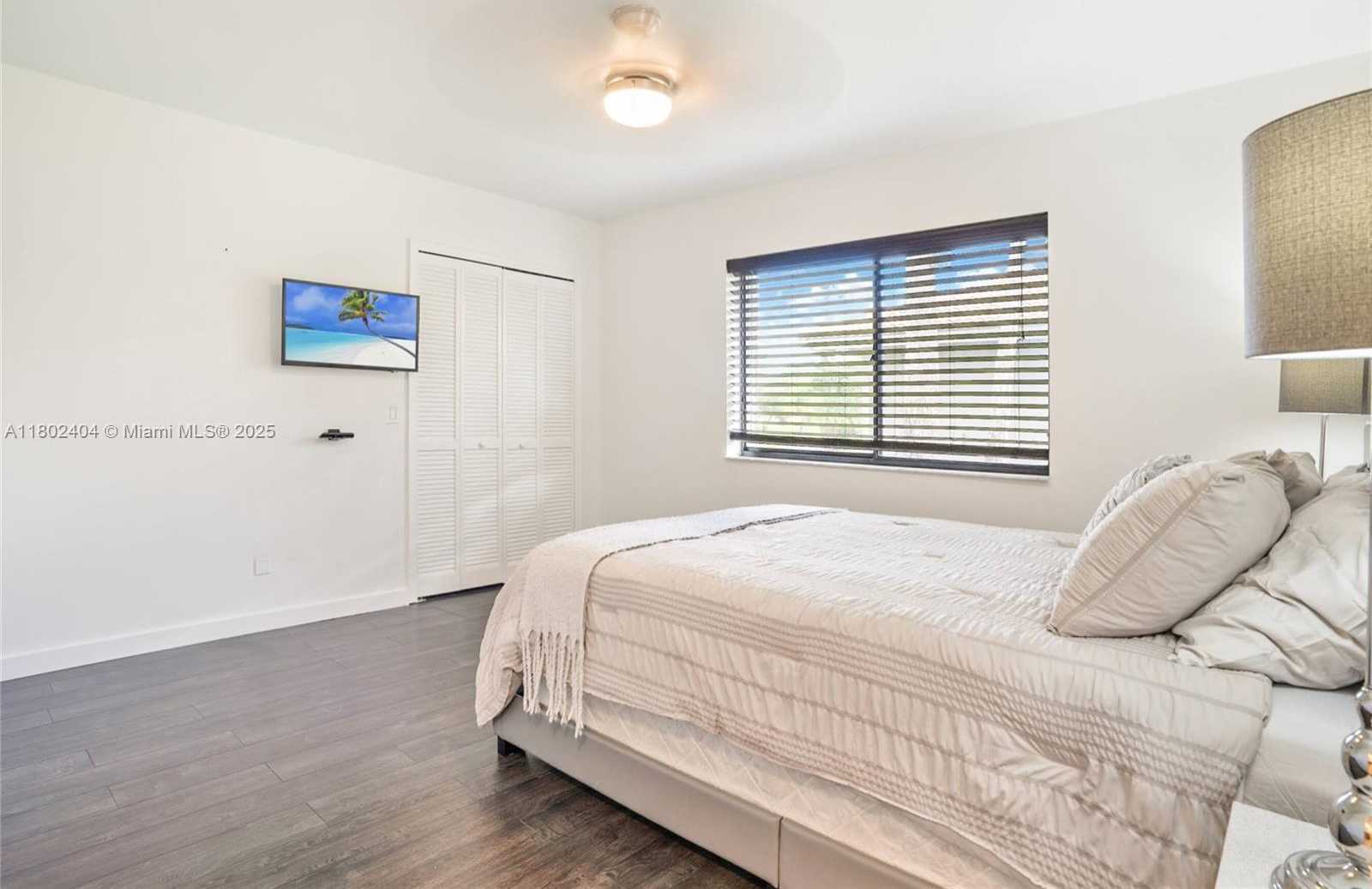 Small Image of 888 BISCAYNE BLVD #3911, Miami Number 8