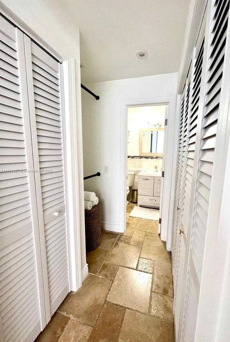 Small Image of 3505 SOUTH OCEAN DR #619, Hollywood Number 8