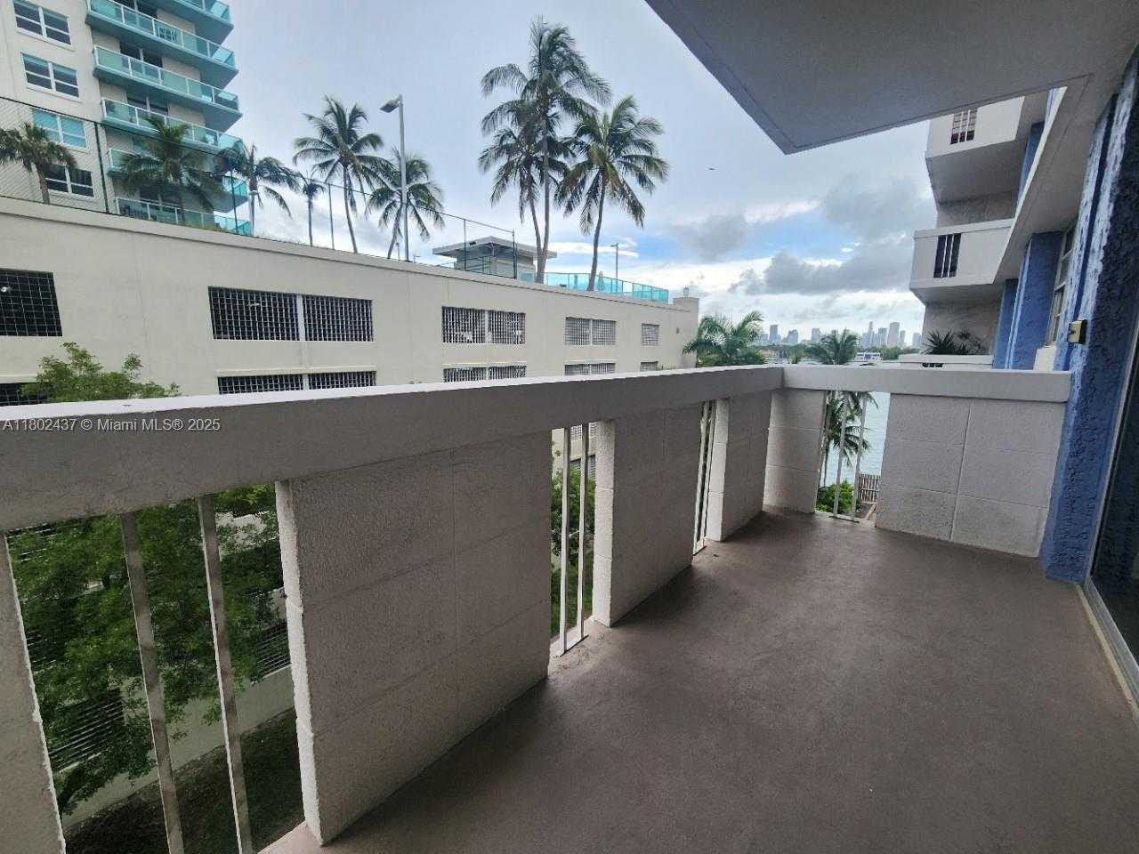 Small Image of 800 WEST AVE #506, Miami Beach Number 10