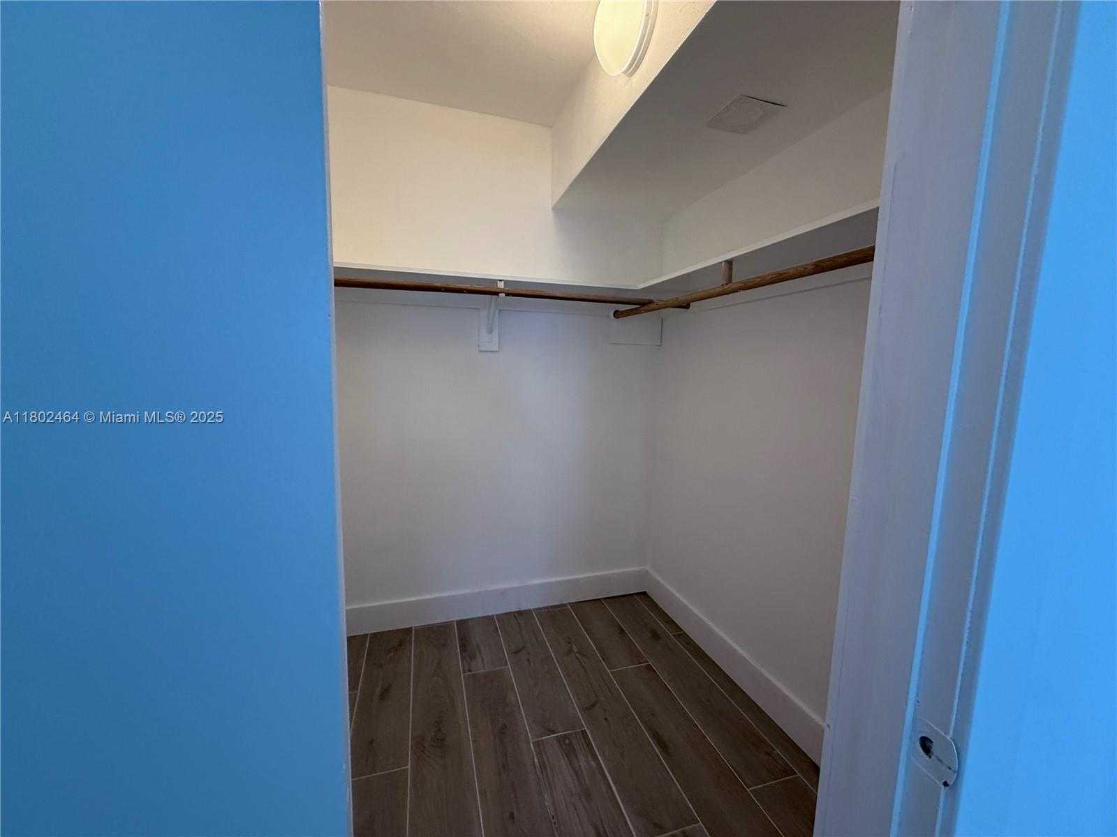 Small Image of 3000 MARCOS DR #P305, Aventura Number 11