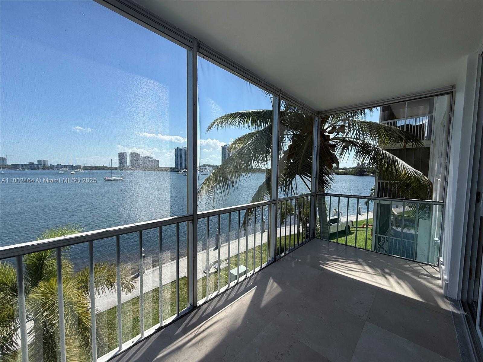 Small Image of 3000 MARCOS DR #P305, Aventura Number 16