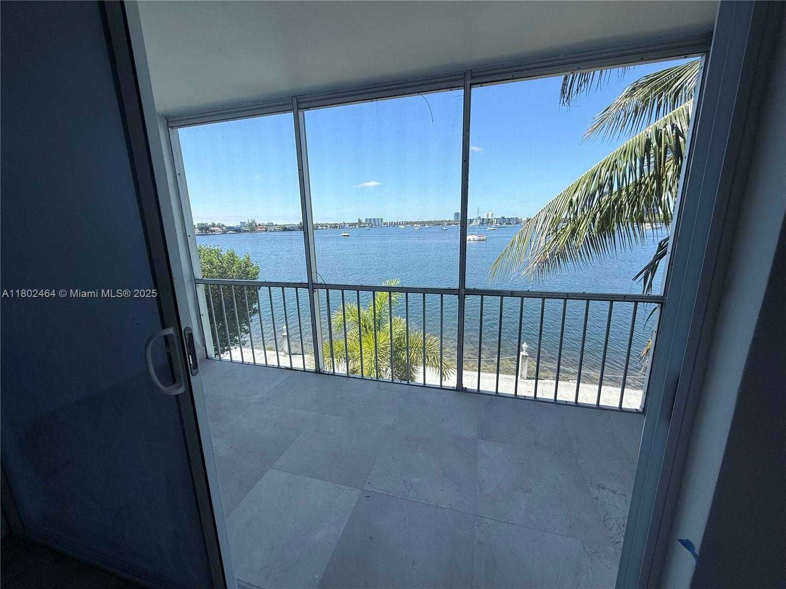 Small Image of 3000 MARCOS DR #P305, Aventura Number 18