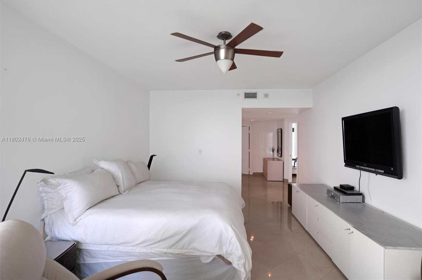 Small Image of 5025 COLLINS AVE #2107, Miami Beach Number 11