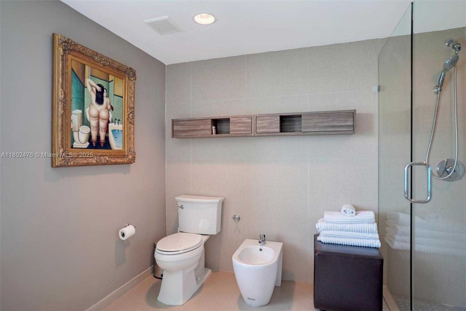 Small Image of 5025 COLLINS AVE #2107, Miami Beach Number 13