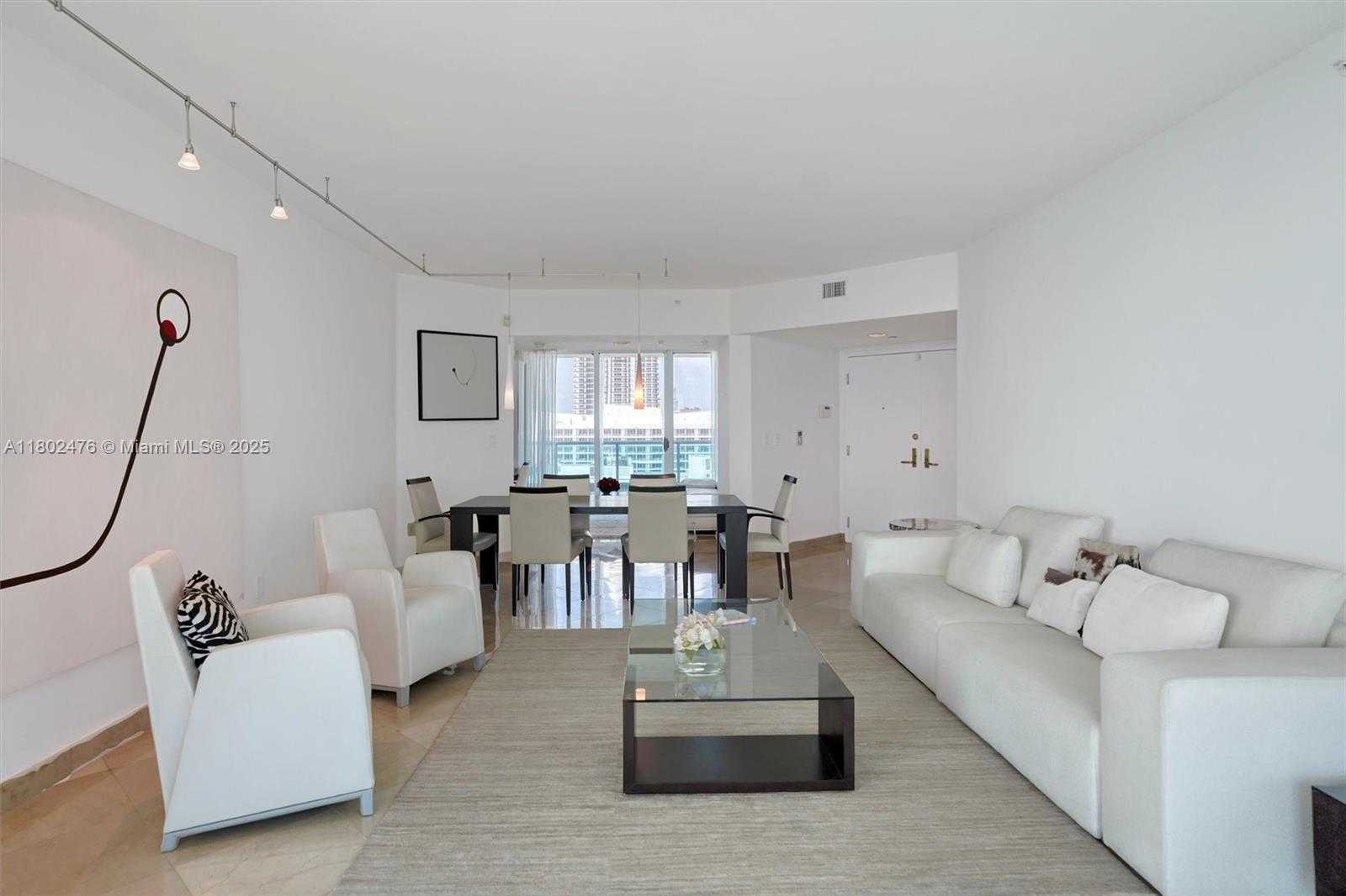 Small Image of 5025 COLLINS AVE #2107, Miami Beach Number 4