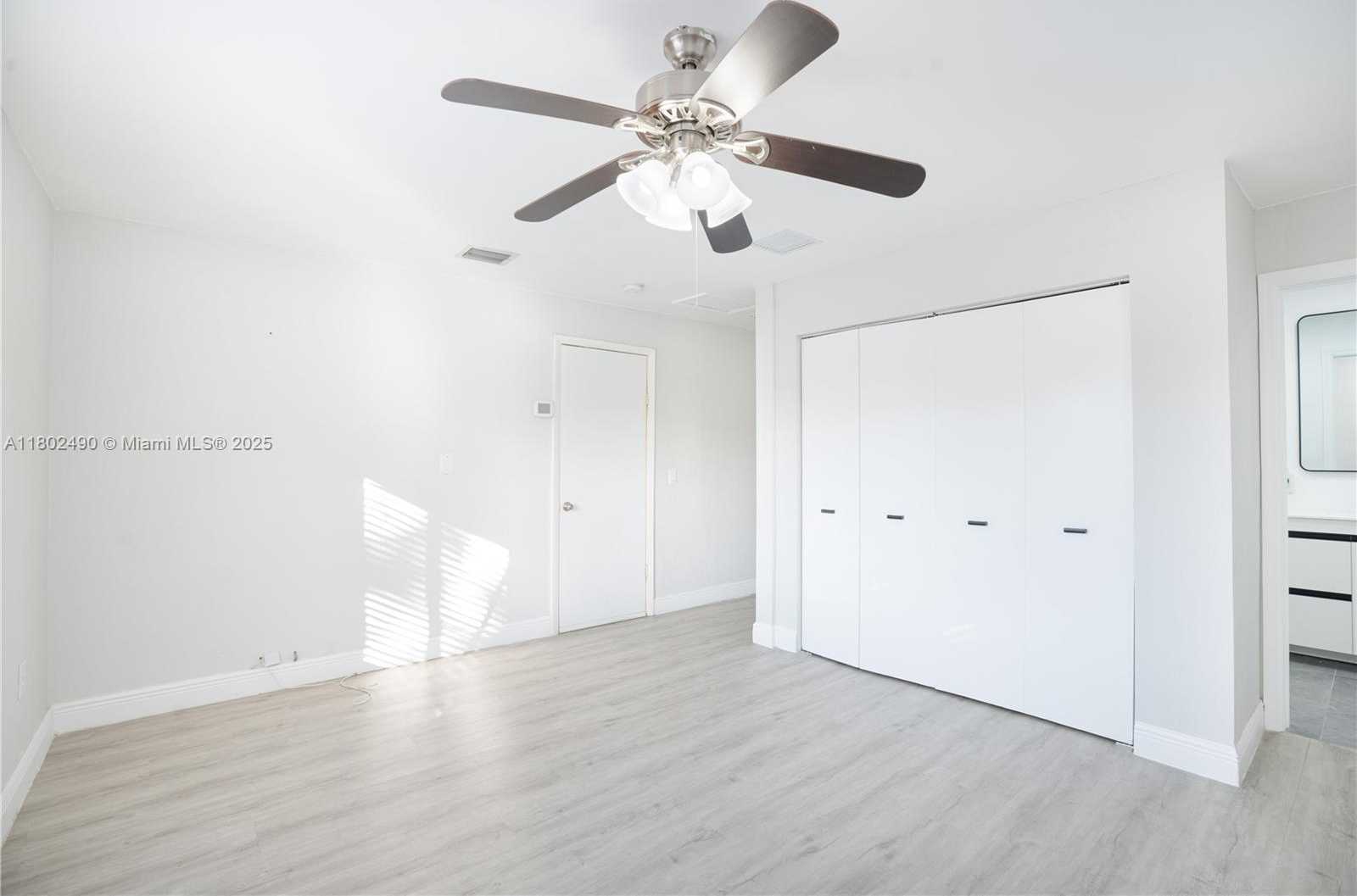 Small Image of 6695 SOUTH WEST 28TH ST #6695, Miami Number 7