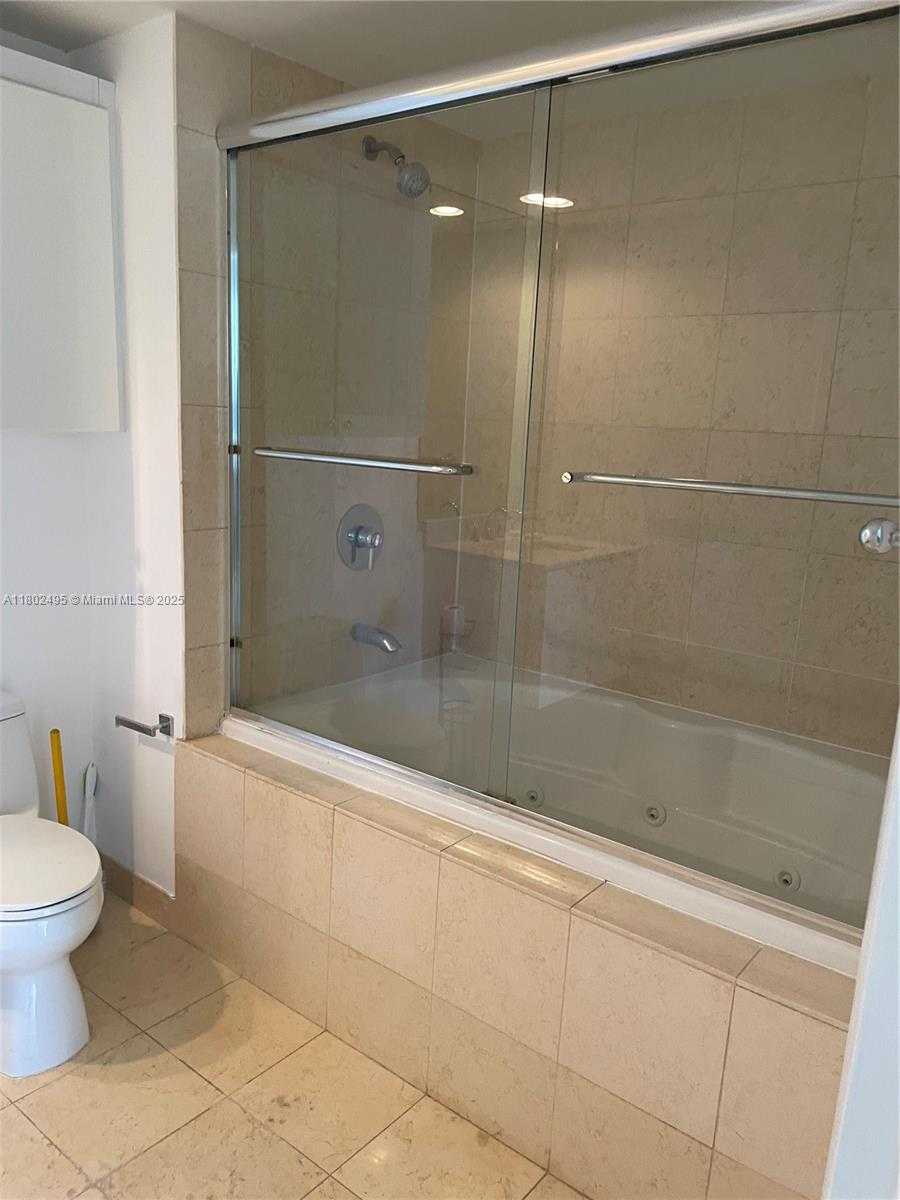 Small Image of 1850 SOUTH OCEAN DR #3506, Hallandale Beach Number 8