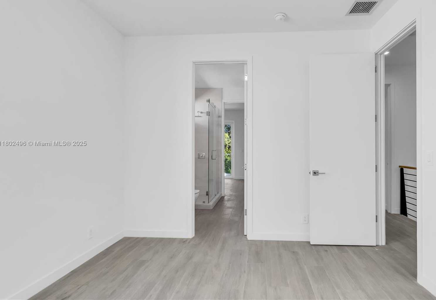 Small Image of 3120 CARTER ST #3120, Miami Number 23