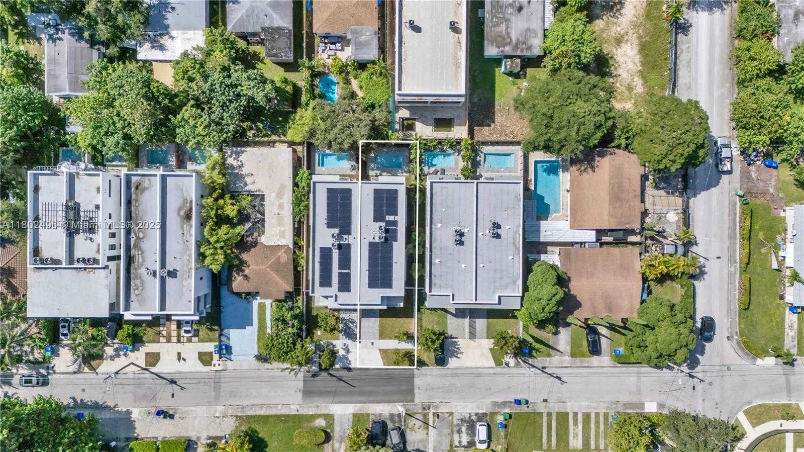 Small Image of 3120 CARTER ST #3120, Miami Number 5