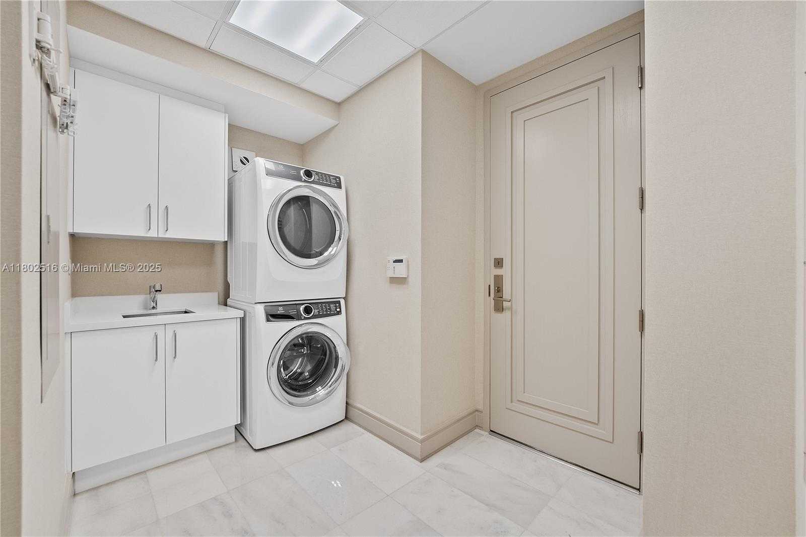 Small Image of 17901 COLLINS AVE #2404, Sunny Isles Beach Number 25