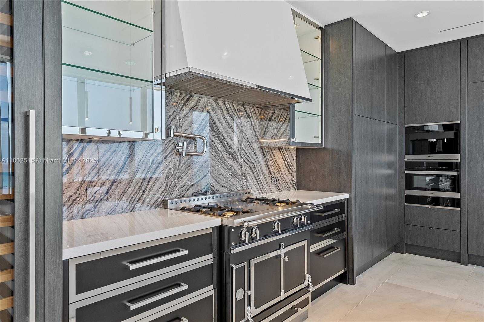 Small Image of 17901 COLLINS AVE #2404, Sunny Isles Beach Number 4