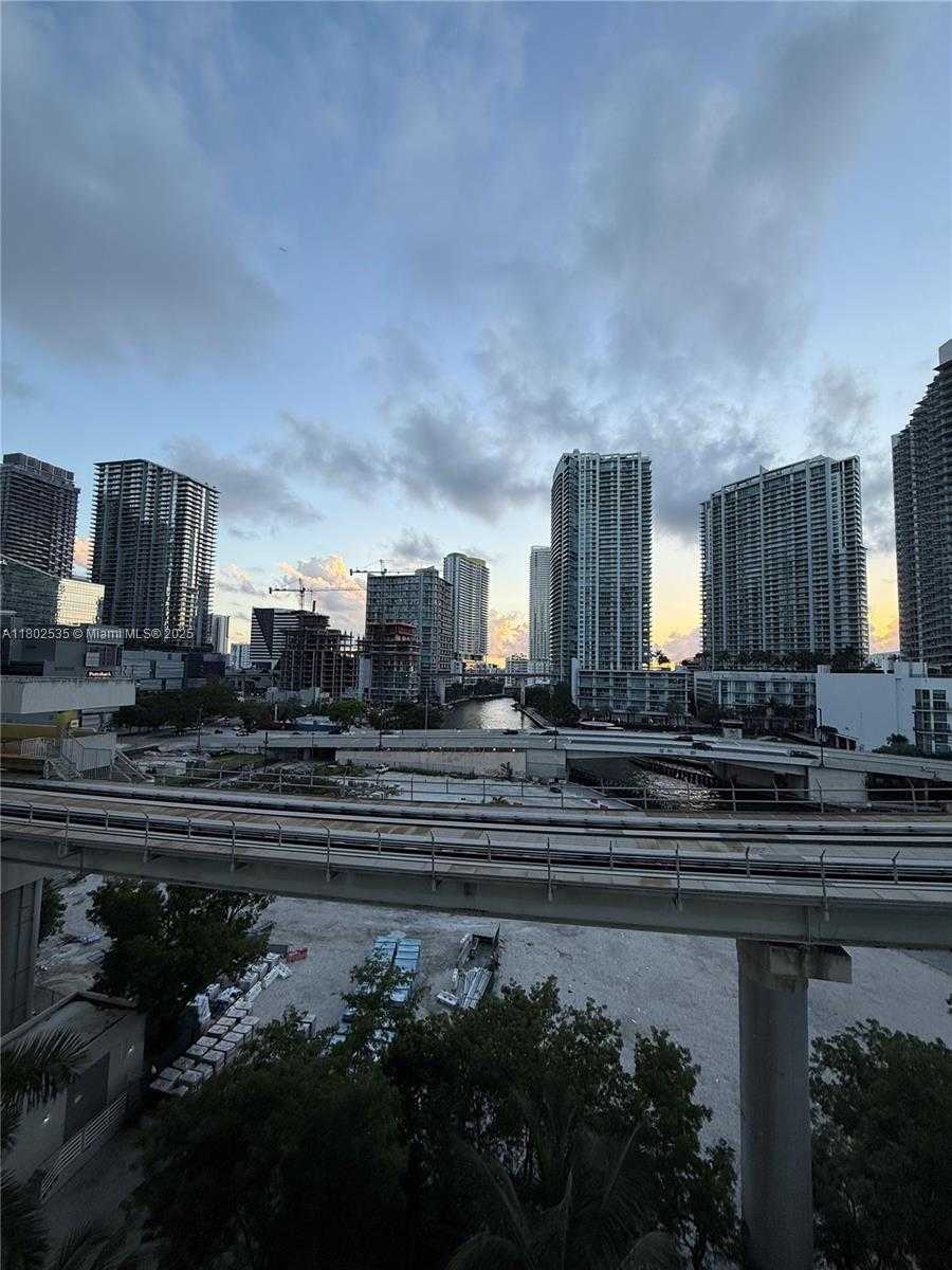 Small Image of 31 SOUTH EAST 5TH ST #907, Miami Number 11