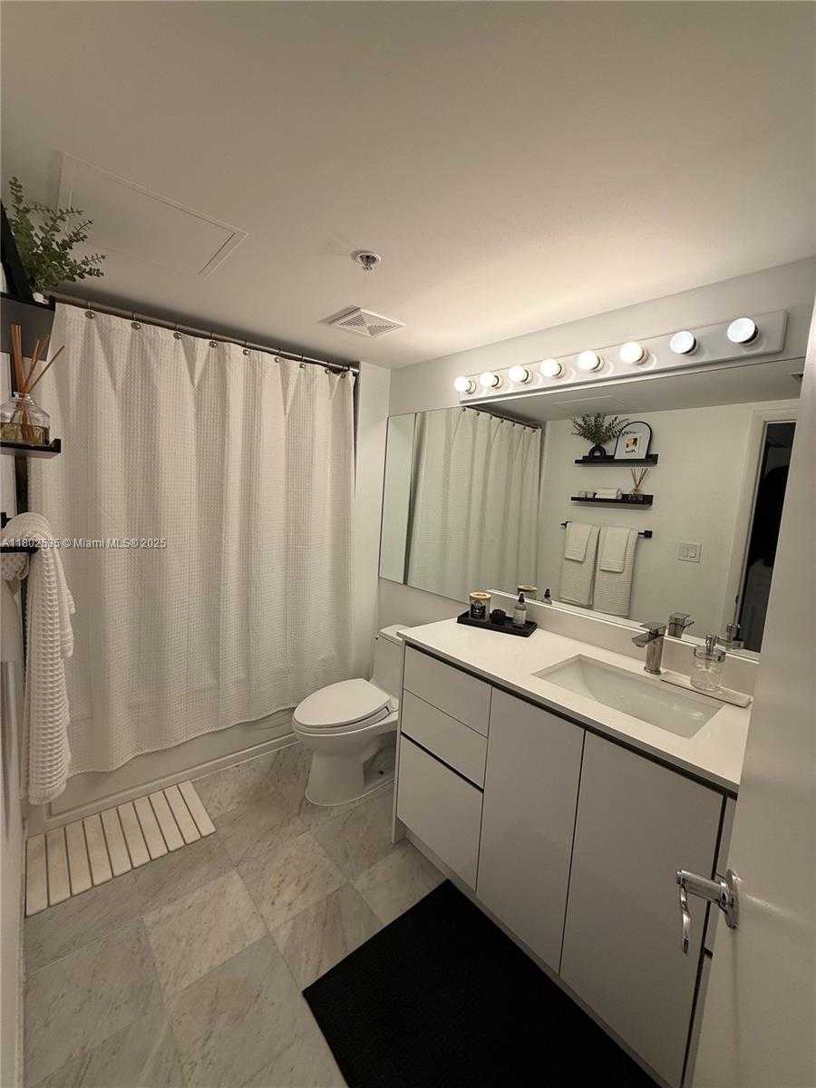 Small Image of 31 SOUTH EAST 5TH ST #907, Miami Number 12