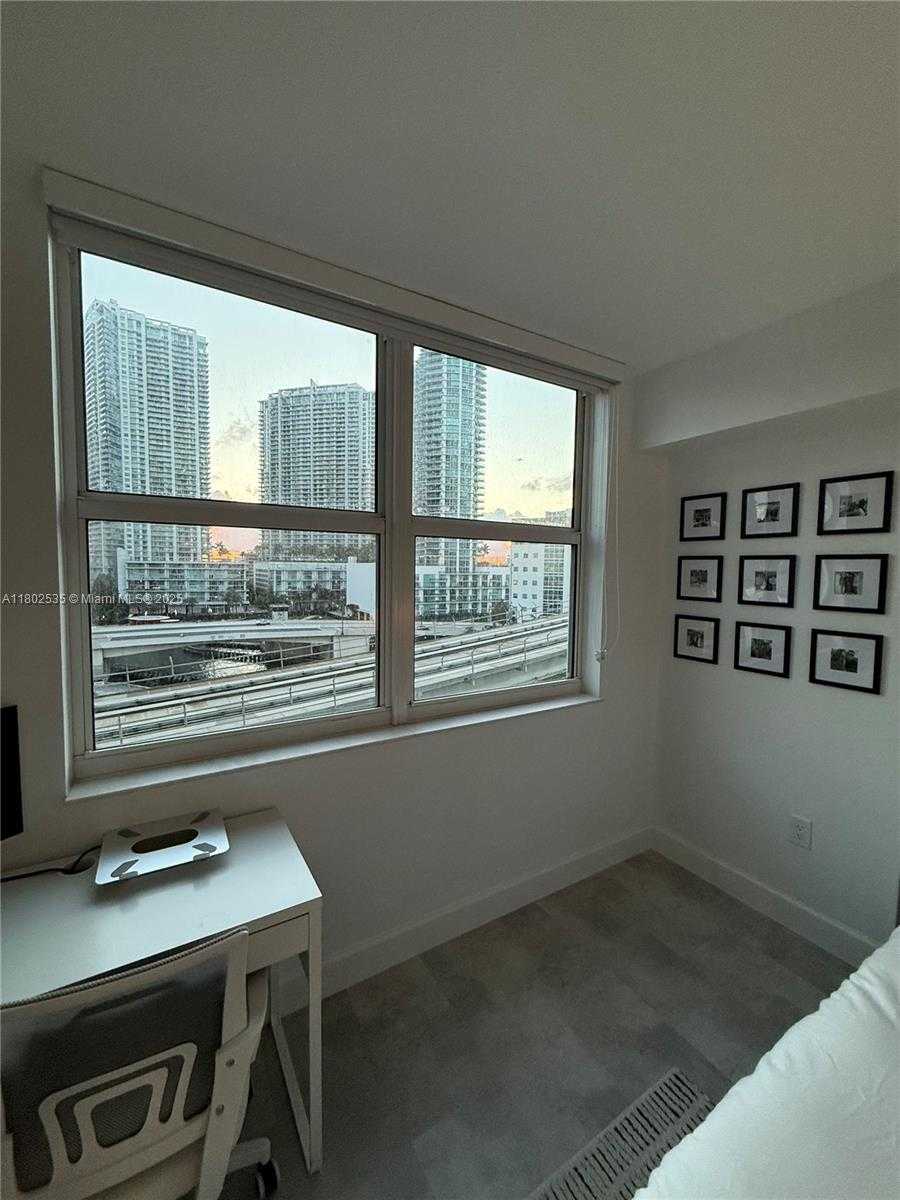 Small Image of 31 SOUTH EAST 5TH ST #907, Miami Number 16
