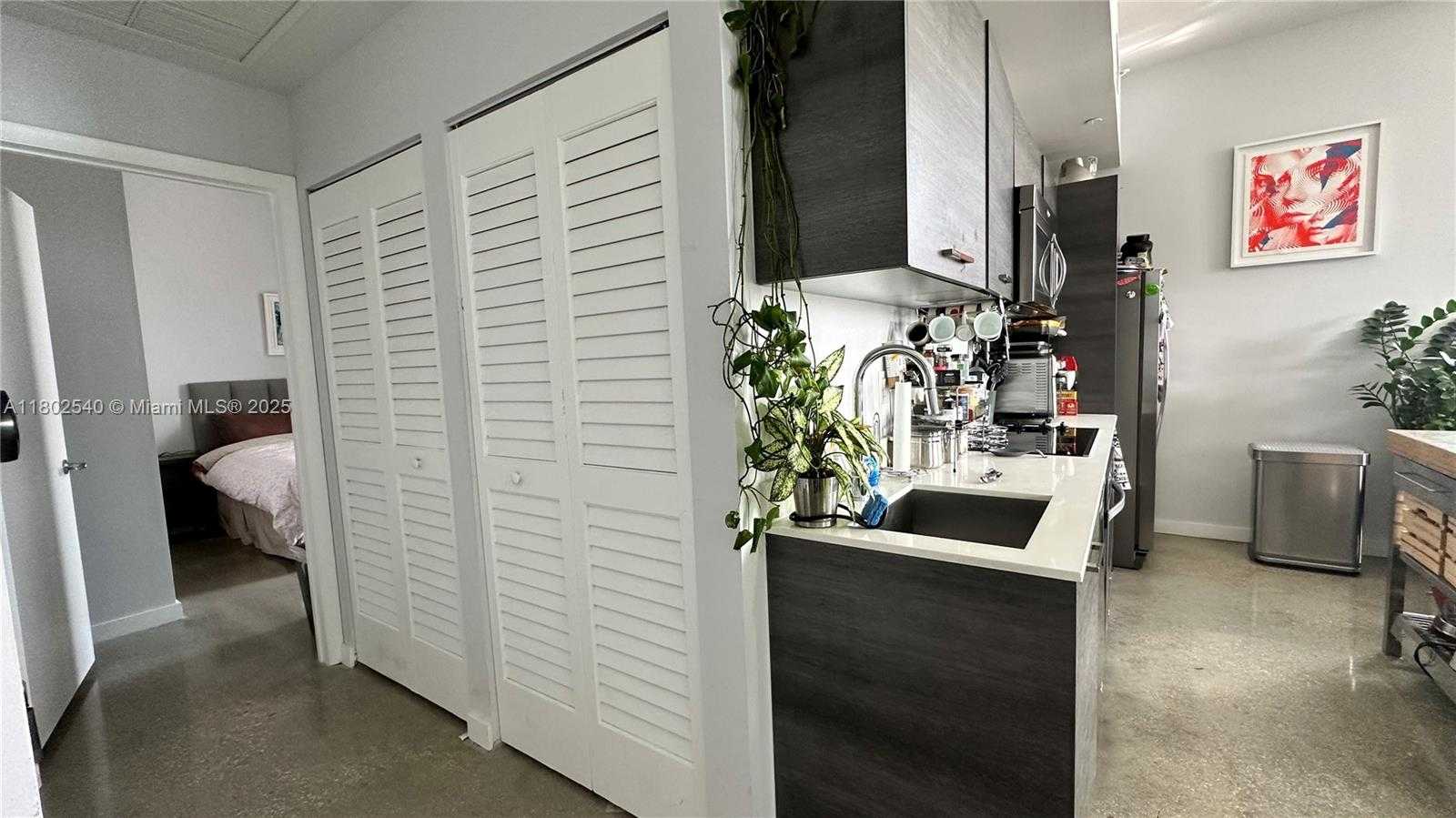 Small Image of 151 SOUTH EAST 1ST ST #1711, Miami Number 25