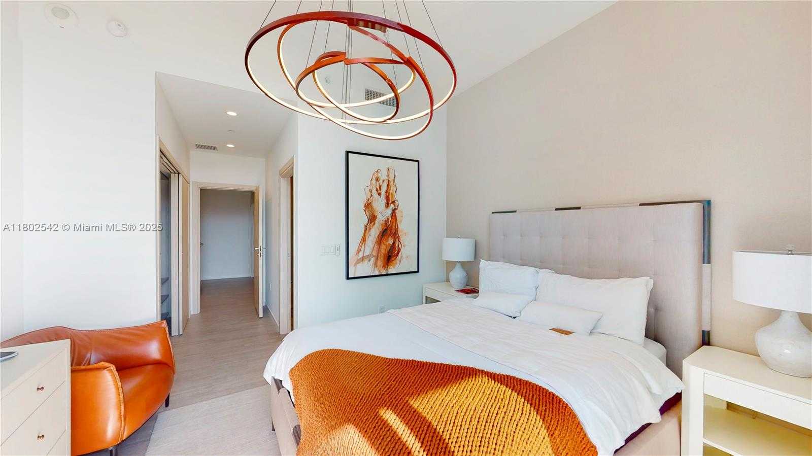 Small Image of 1000 BRICKELL PLZ #TH1812, Miami Number 18