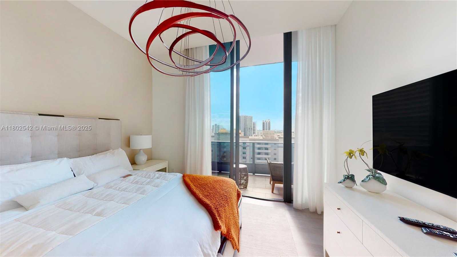 Small Image of 1000 BRICKELL PLZ #TH1812, Miami Number 19
