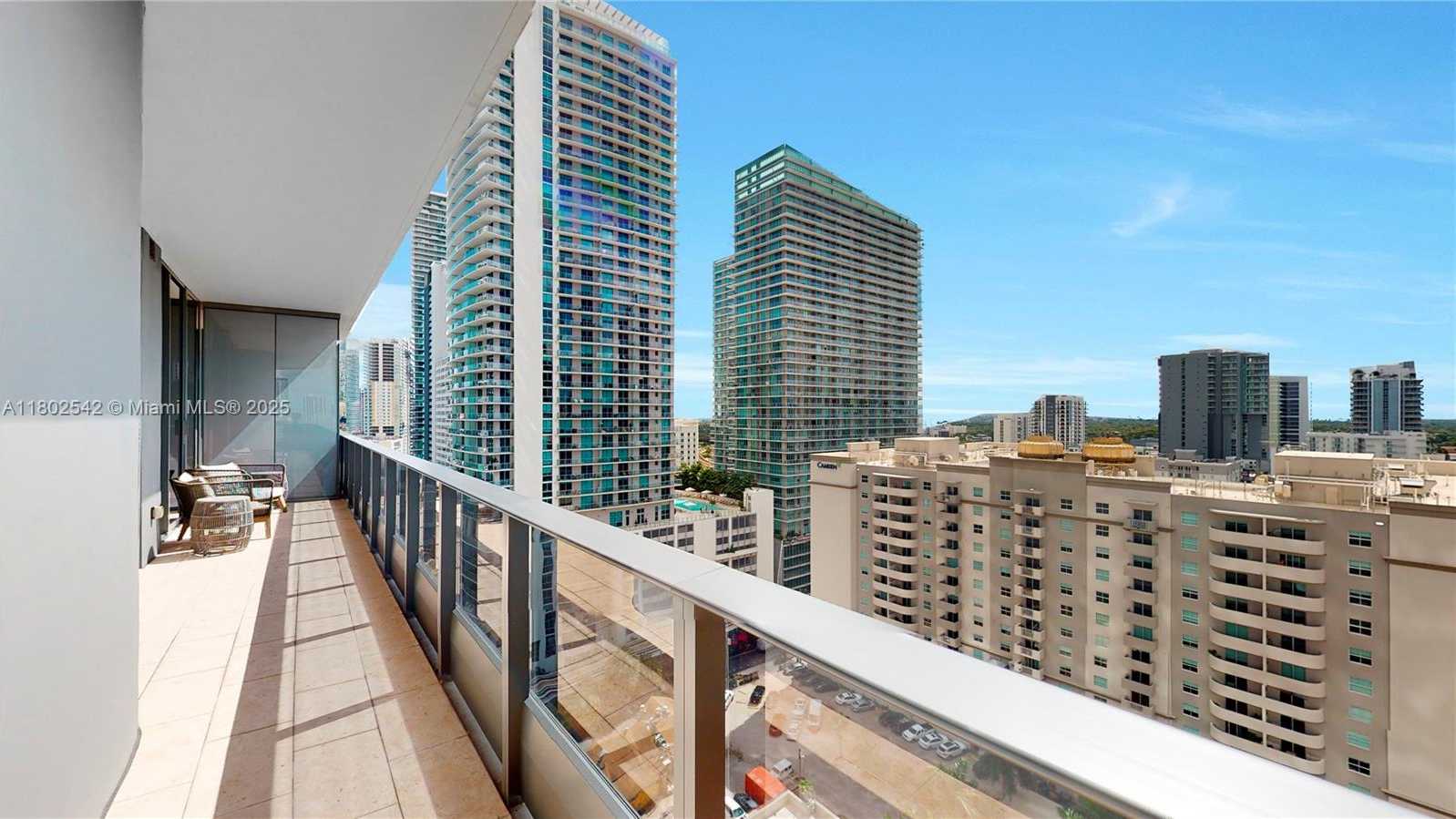 Small Image of 1000 BRICKELL PLZ #TH1812, Miami Number 31