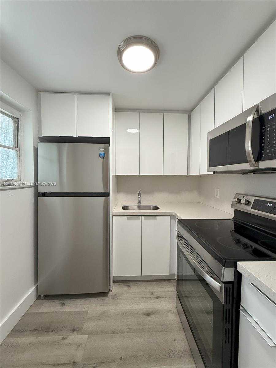 Small Image of 3100 WEST FLAGLER ST #104, Miami Number 5