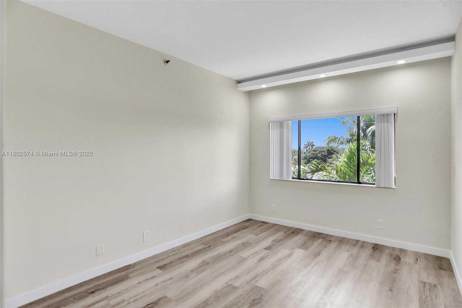 Small Image of 8816 COLLINS AVE #205, Surfside Number 15