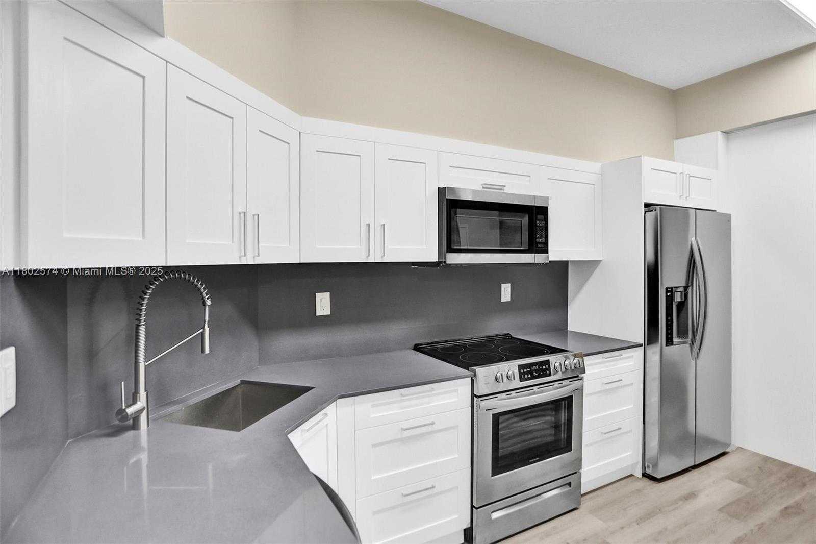 Small Image of 8816 COLLINS AVE #205, Surfside Number 4