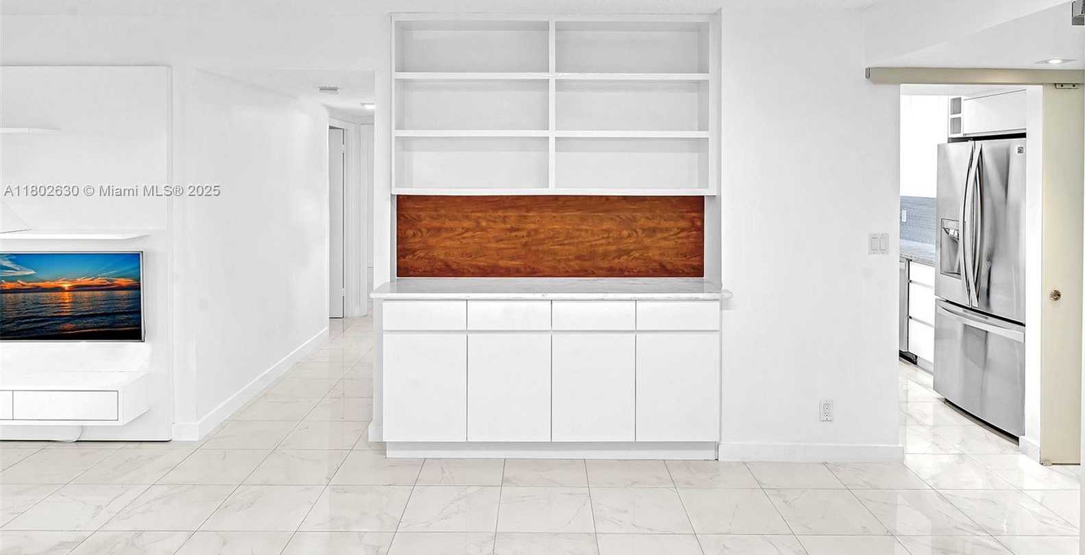 Small Image of 2500 PARKVIEW DR #1219, Hallandale Beach Number 10