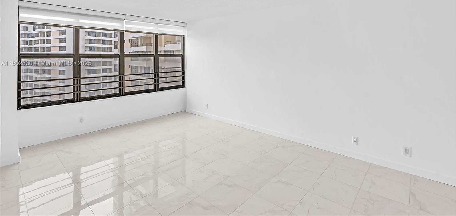 Small Image of 2500 PARKVIEW DR #1219, Hallandale Beach Number 19