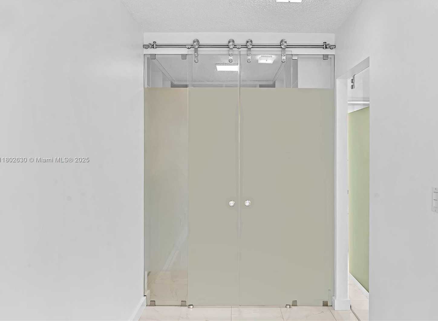 Small Image of 2500 PARKVIEW DR #1219, Hallandale Beach Number 22