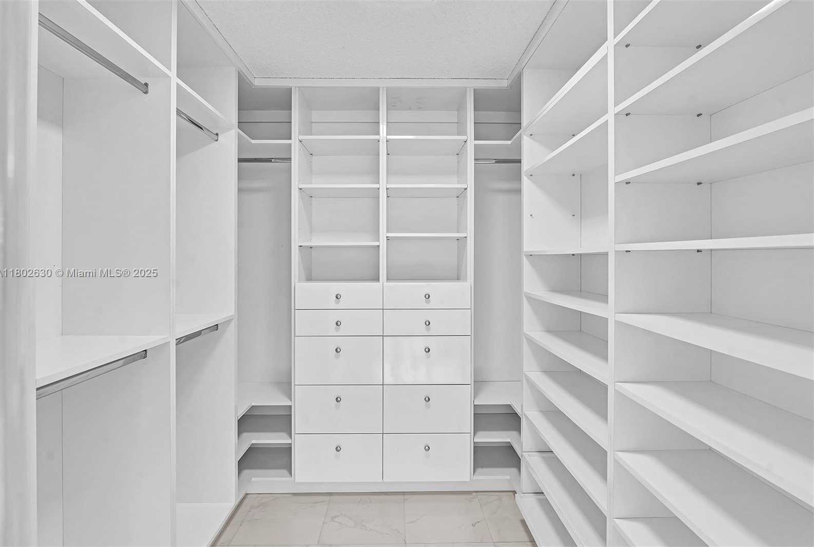Small Image of 2500 PARKVIEW DR #1219, Hallandale Beach Number 24