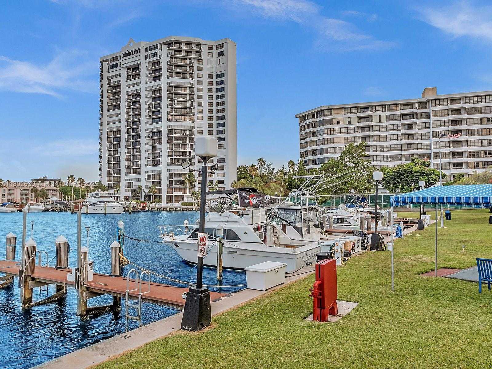 Small Image of 2500 PARKVIEW DR #1219, Hallandale Beach Number 34