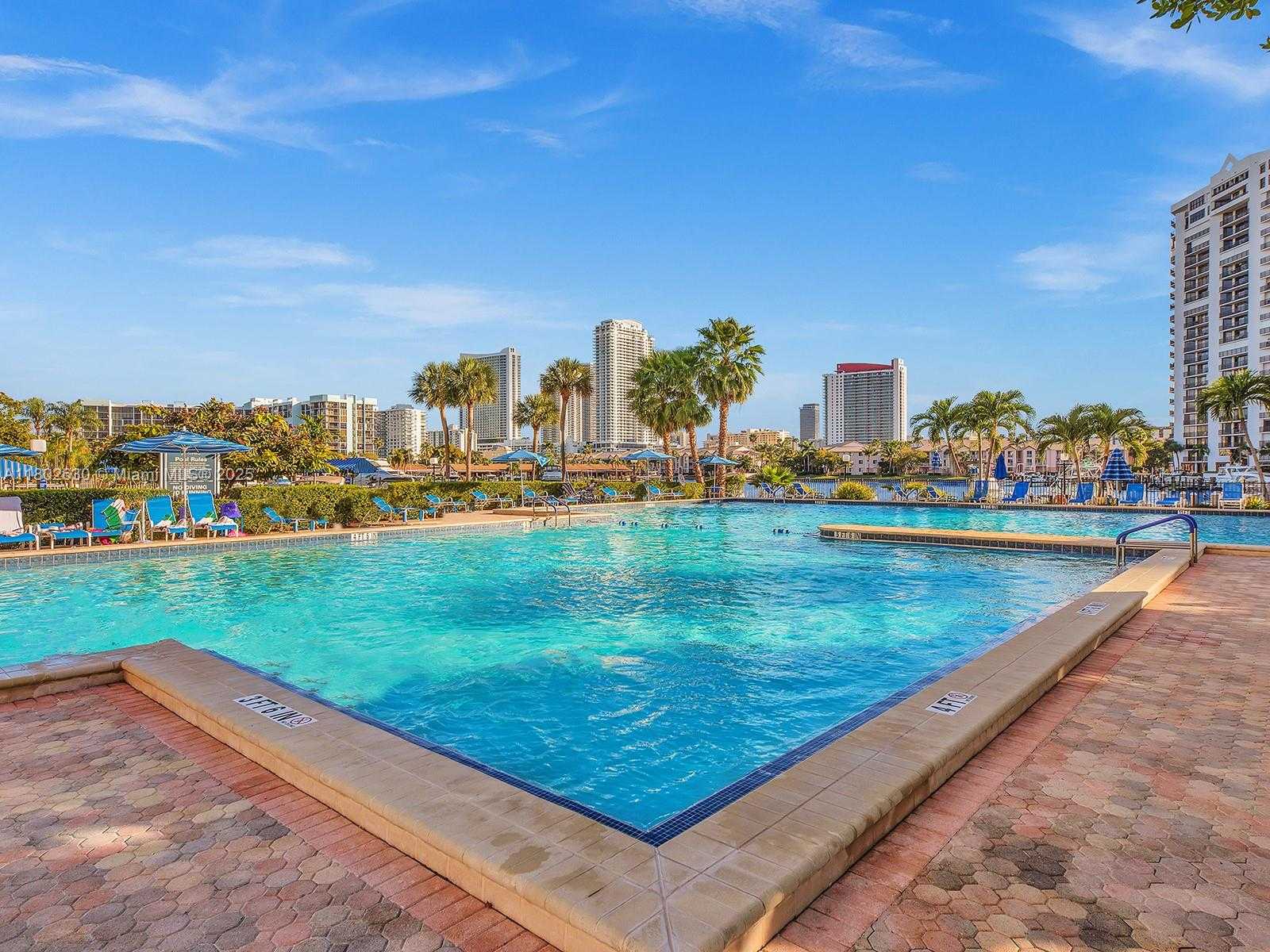 Small Image of 2500 PARKVIEW DR #1219, Hallandale Beach Number 37