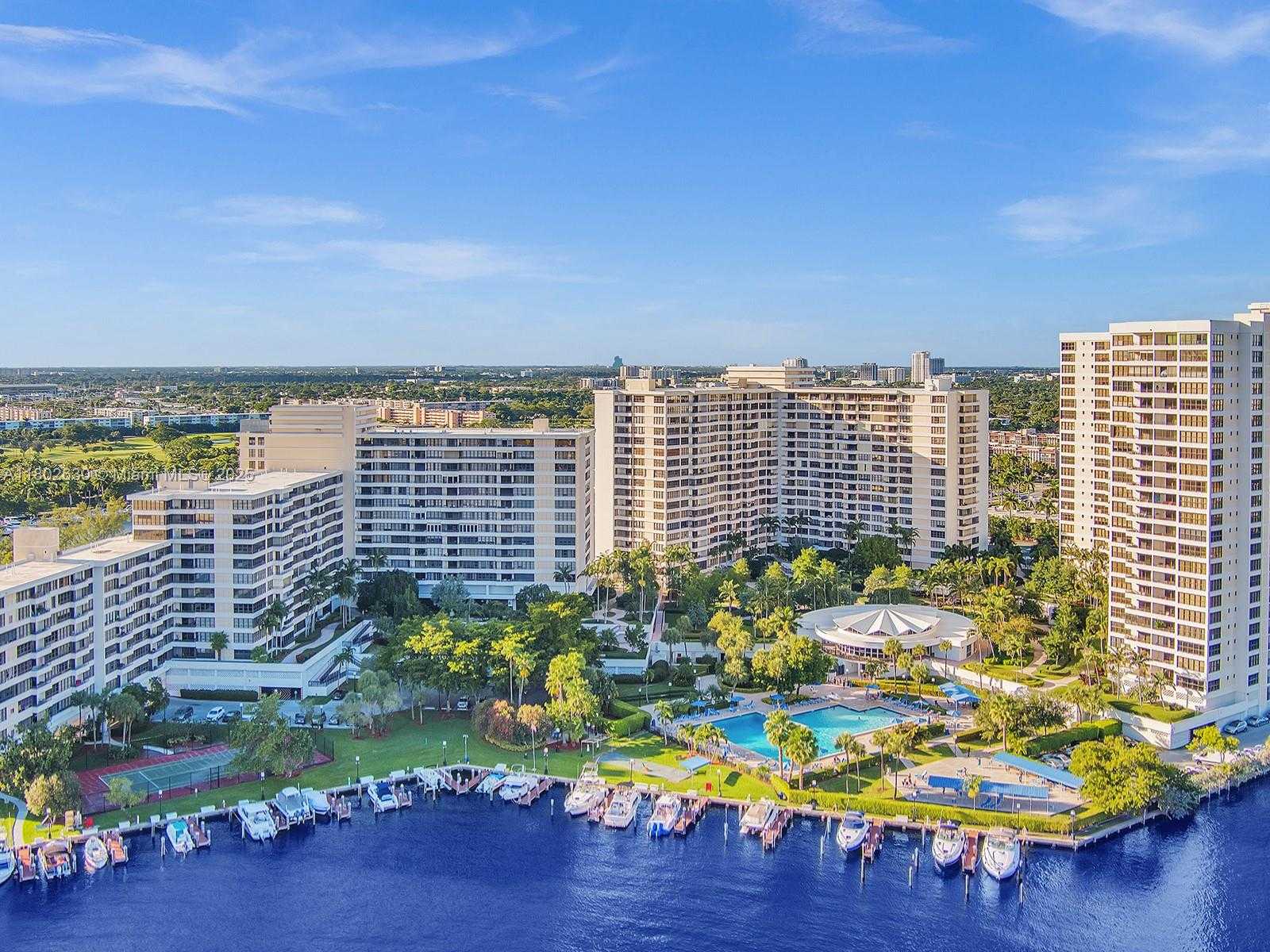 Small Image of 2500 PARKVIEW DR #1219, Hallandale Beach Number 40