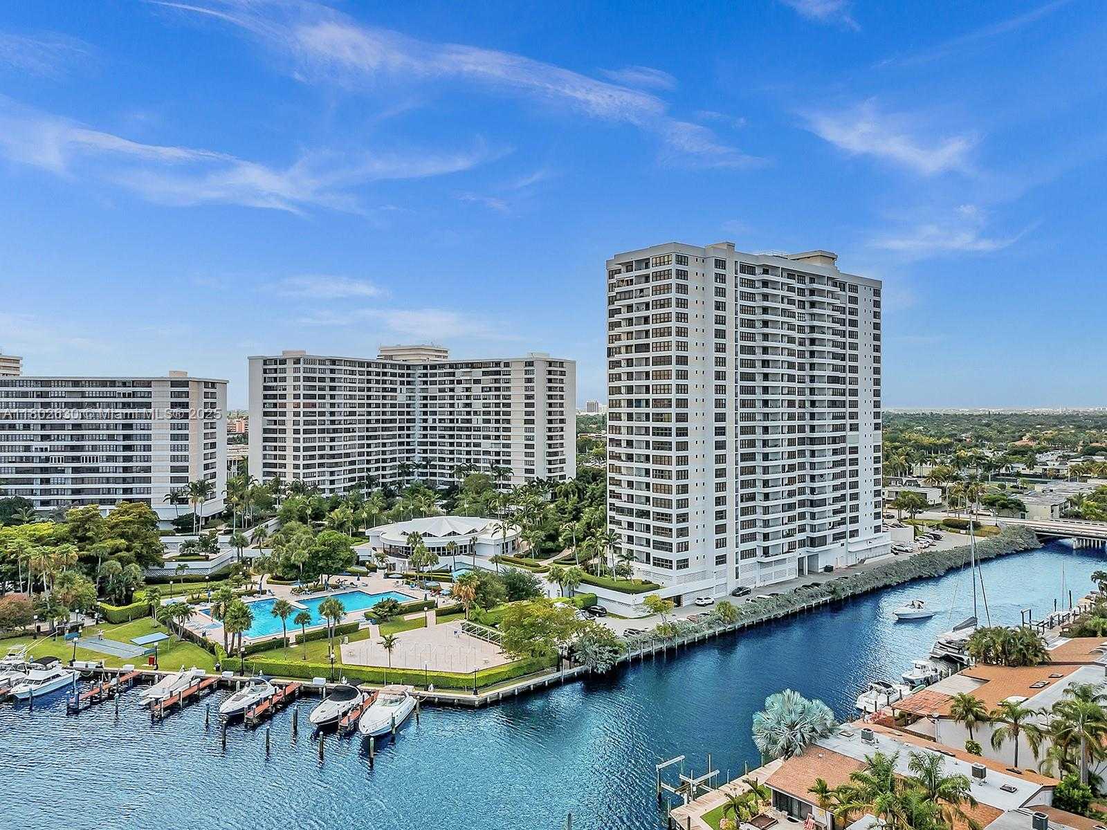 Small Image of 2500 PARKVIEW DR #1219, Hallandale Beach Number 47
