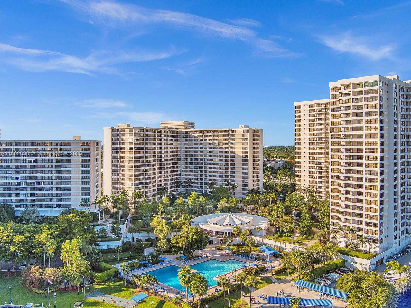 Small Image of 2500 PARKVIEW DR #1219, Hallandale Beach Number 48