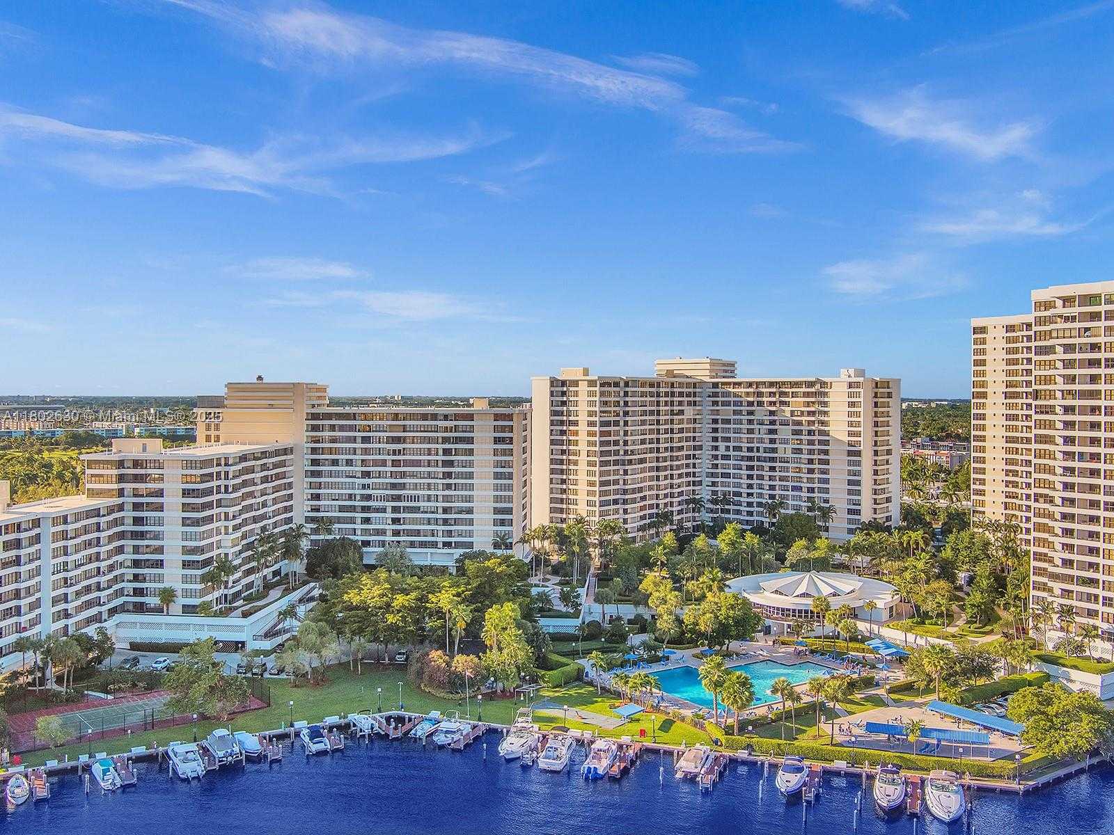 Small Image of 2500 PARKVIEW DR #1219, Hallandale Beach Number 51