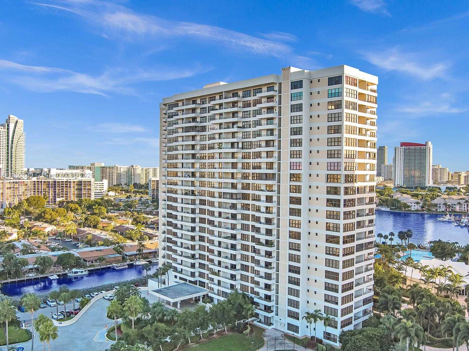 Small Image of 2500 PARKVIEW DR #1219, Hallandale Beach Number 56