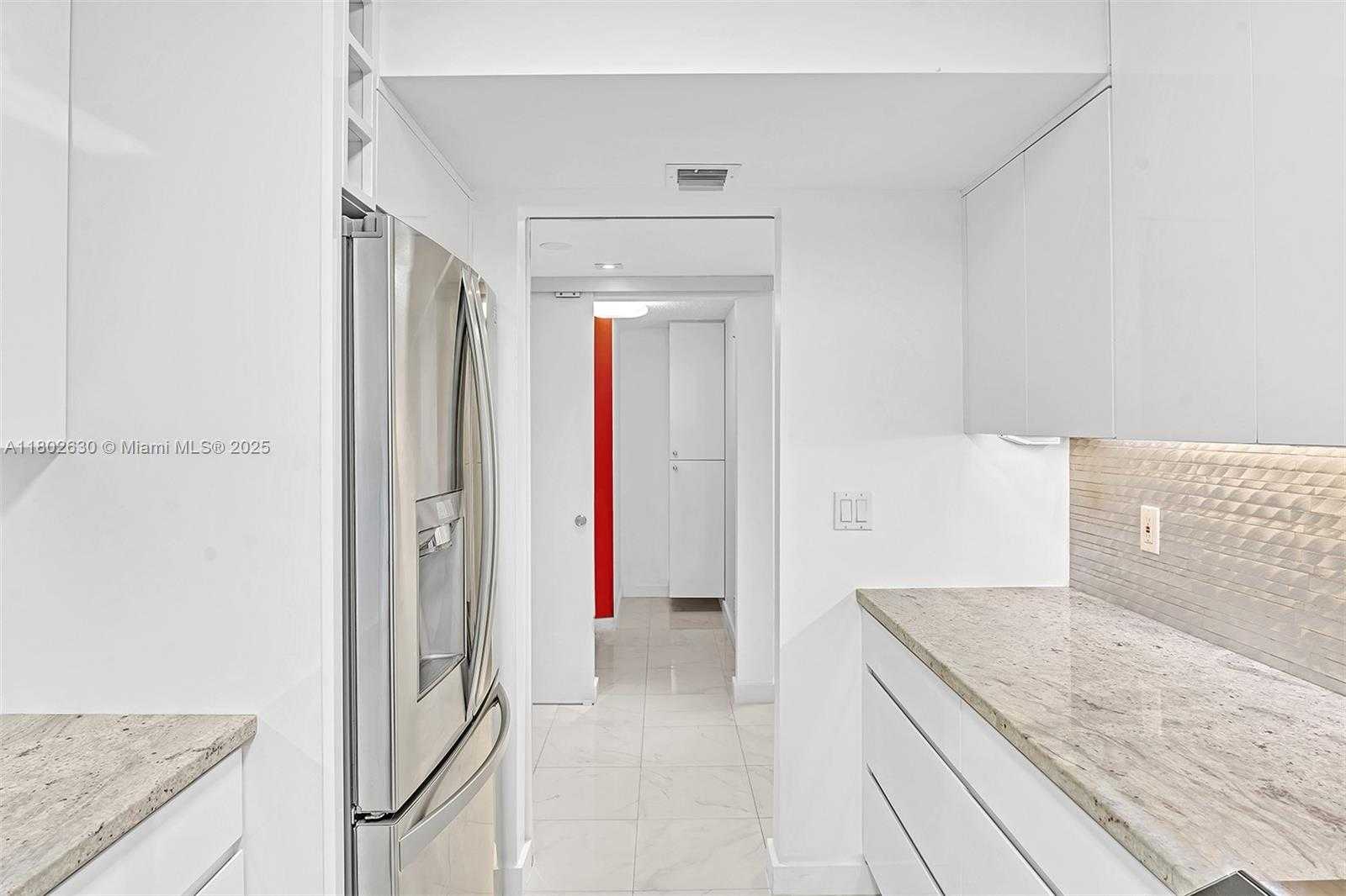 Small Image of 2500 PARKVIEW DR #1219, Hallandale Beach Number 7