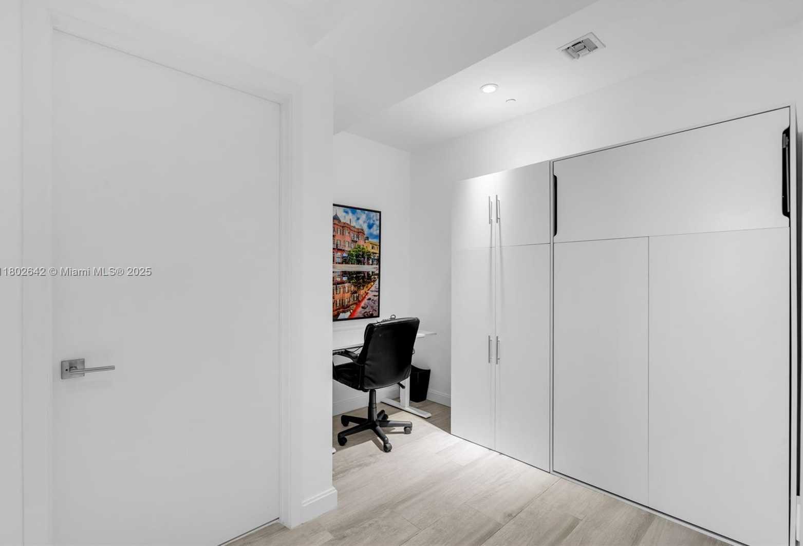 Small Image of 45 SOUTH WEST 9TH ST #4410, Miami Number 18