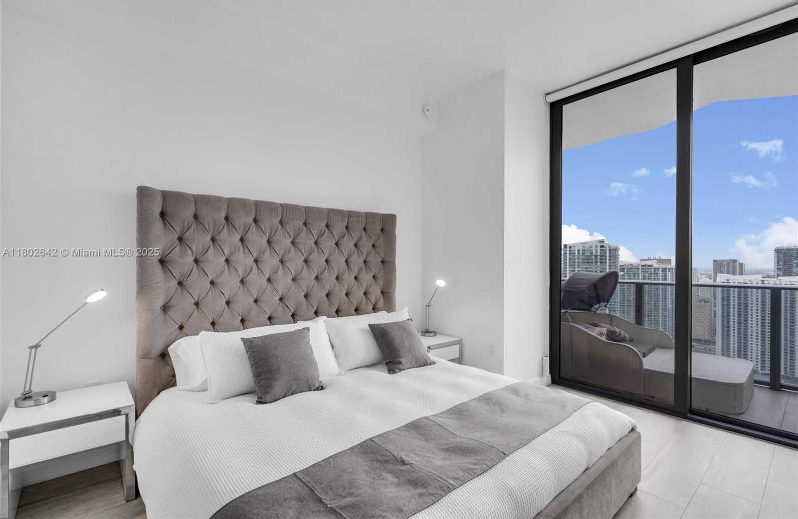 Small Image of 45 SOUTH WEST 9TH ST #4410, Miami Number 4