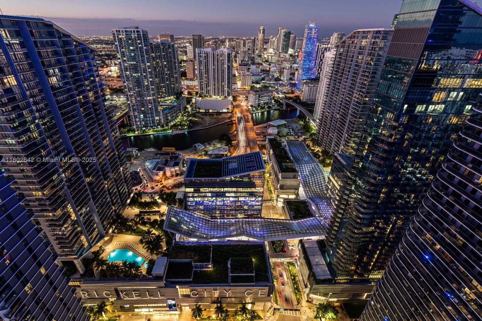 Small Image of 45 SOUTH WEST 9TH ST #4410, Miami Number 5