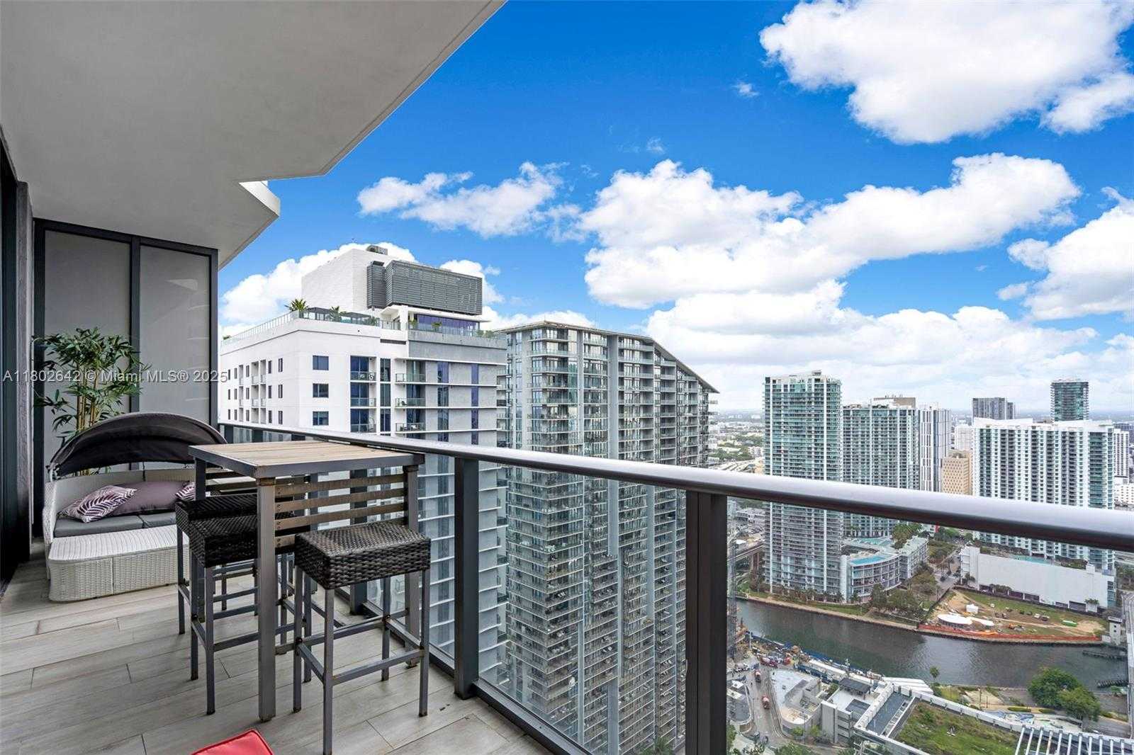 Small Image of 45 SOUTH WEST 9TH ST #4410, Miami Number 8
