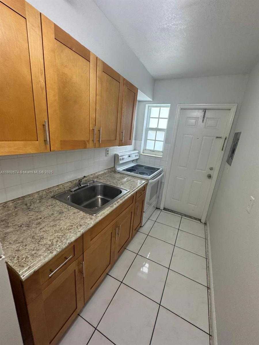Small Image of 1451 NORTH EAST 170TH ST #210A, North Miami Beach Number 7