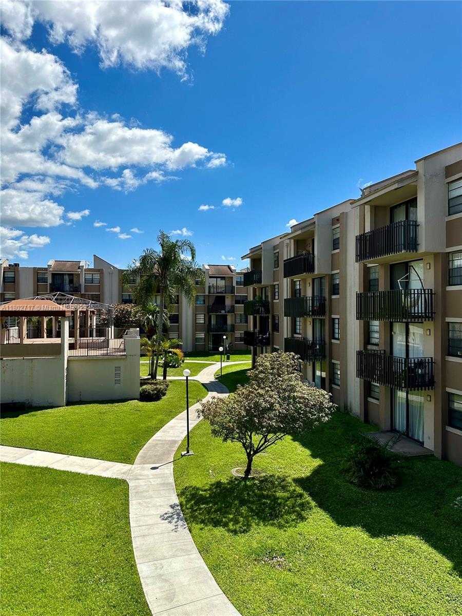 Small Image of 3561 SOUTH WEST 117 AVE #7-408, Miami Number 19