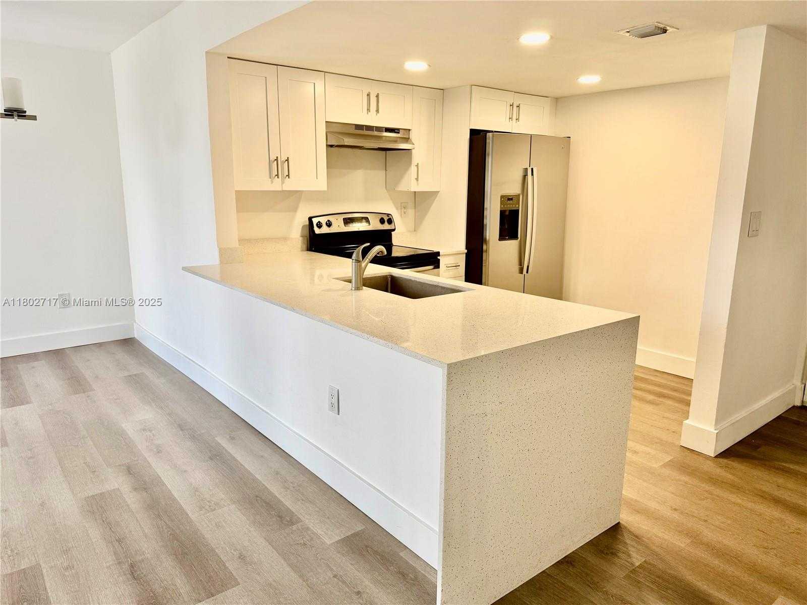 Small Image of 3561 SOUTH WEST 117 AVE #7-408, Miami Number 25