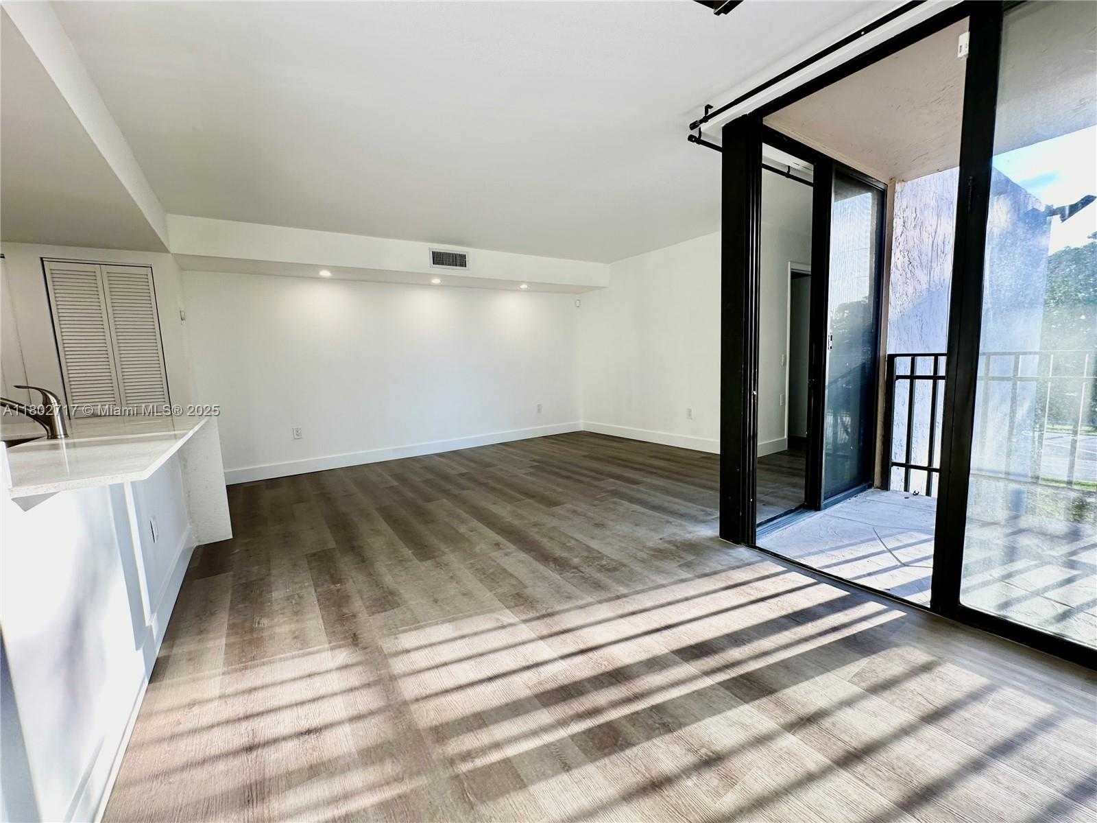 Small Image of 3561 SOUTH WEST 117 AVE #7-408, Miami Number 4