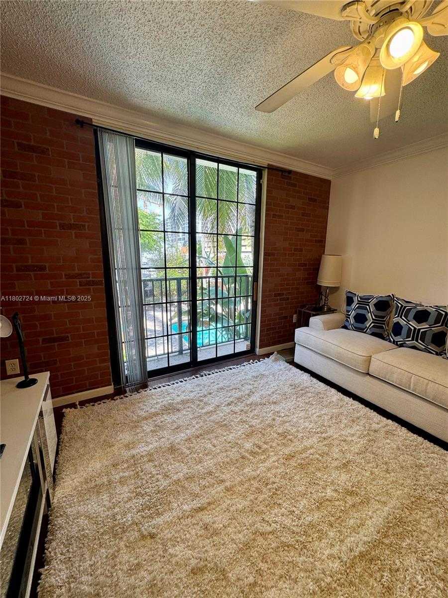 Small Image of 1900 VAN BUREN ST #211B, Hollywood Number 5